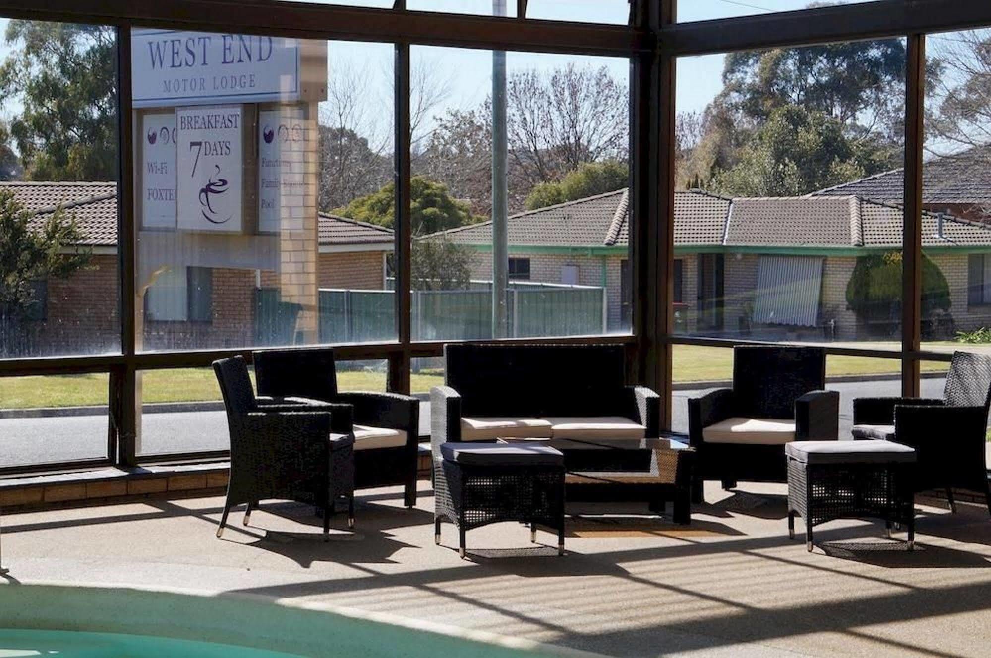 West End Motor Lodge オレンジ エクステリア 写真